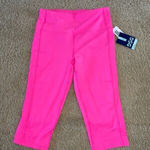 NWT DSG Women's Performance Crop High Rise Capri